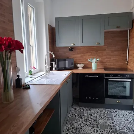 D Histoire Apartament