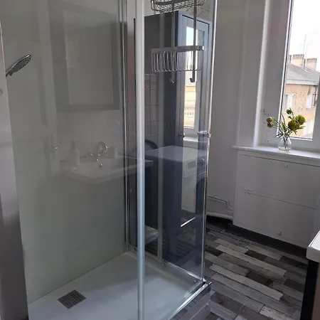 D Histoire Apartament