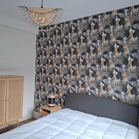 D Histoire Apartment *